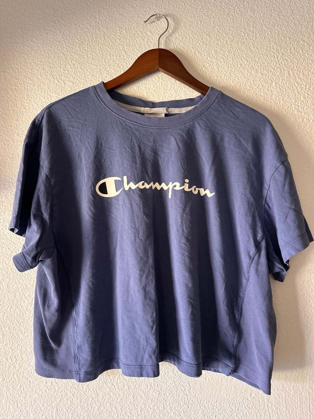 Champion T-Shirt Ladies Size XL Blue Script Logo Cropped